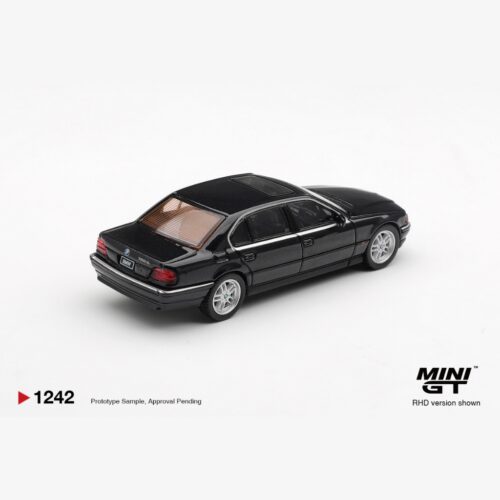 Mini GT 1:64 - 1999 BMW 750IL (E38) Zafiro Negro (Black Sapphire)